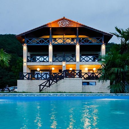 Rex Infinity View 4* Cazanele Dunarii Dubova Exterior photo
