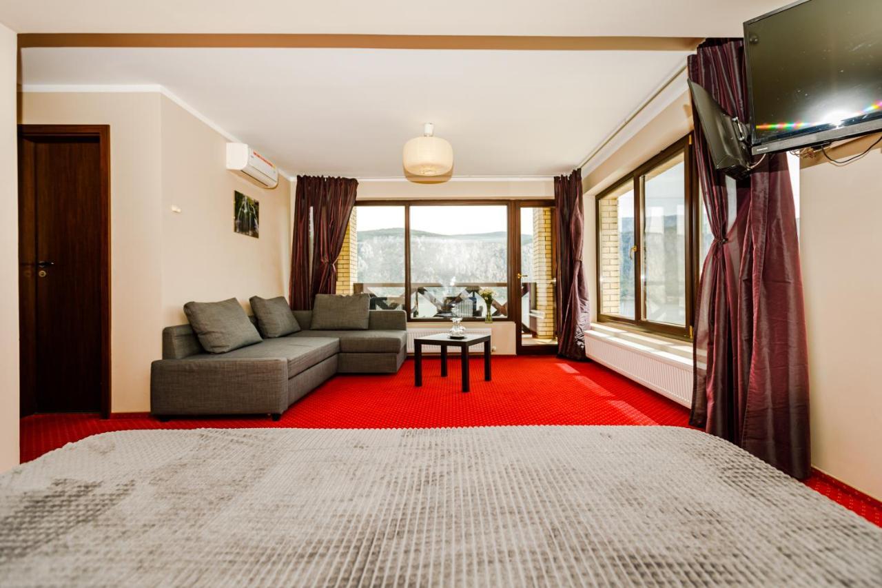 Rex Infinity View 4* Cazanele Dunarii Dubova Exterior photo
