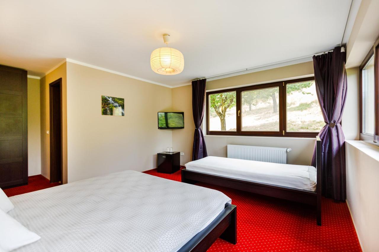 Rex Infinity View 4* Cazanele Dunarii Dubova Exterior photo