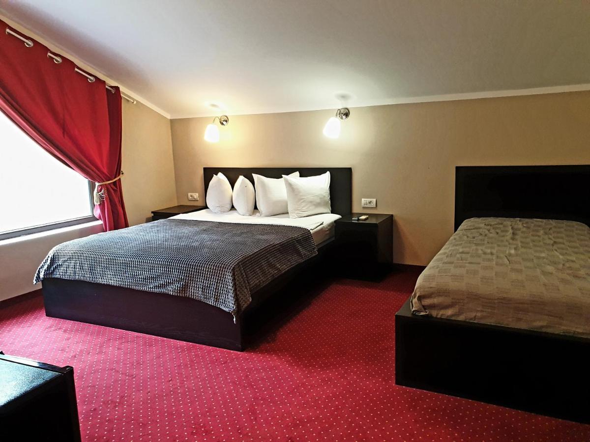 Rex Infinity View 4* Cazanele Dunarii Dubova Exterior photo