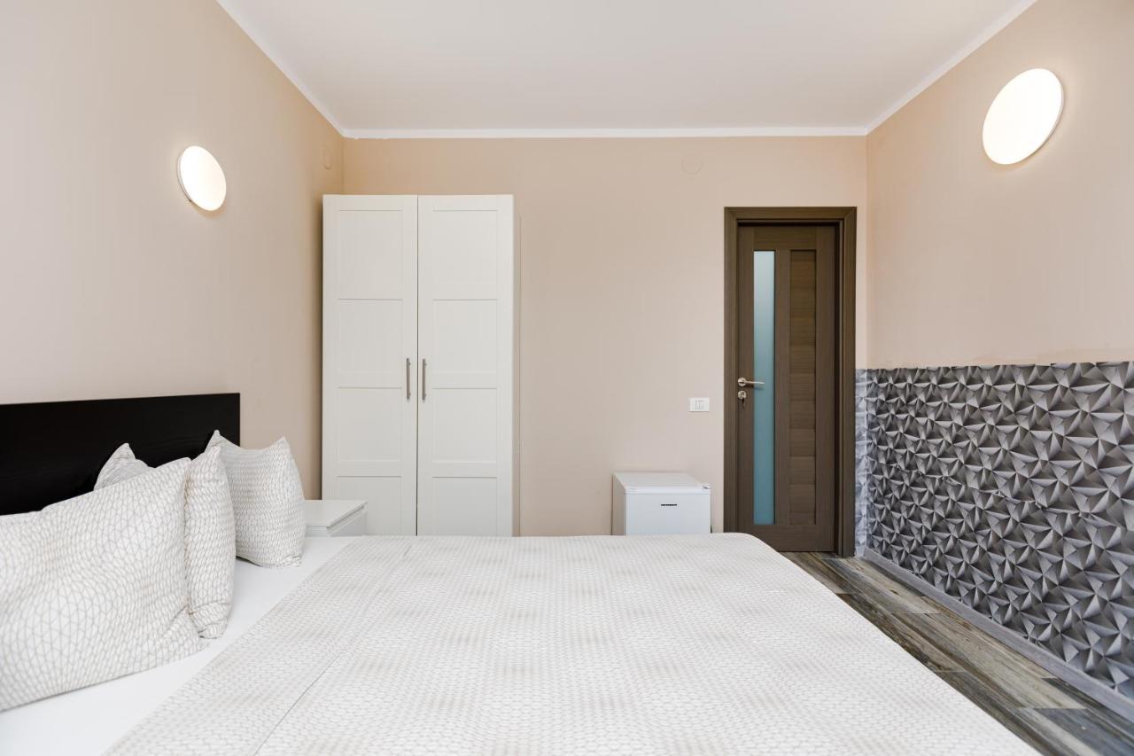 Rex Infinity View 4* Cazanele Dunarii Dubova Exterior photo