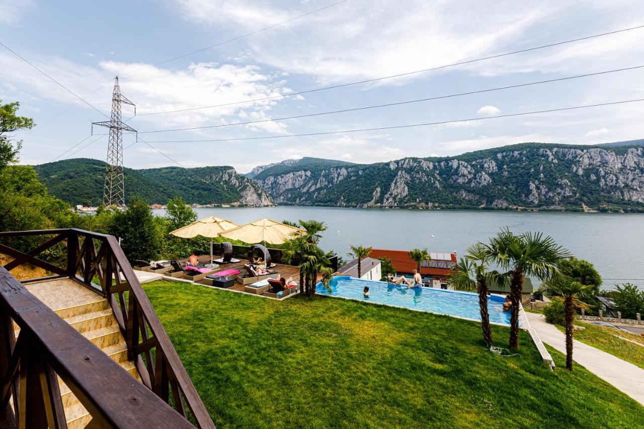 Rex Infinity View 4* Cazanele Dunarii Dubova Exterior photo